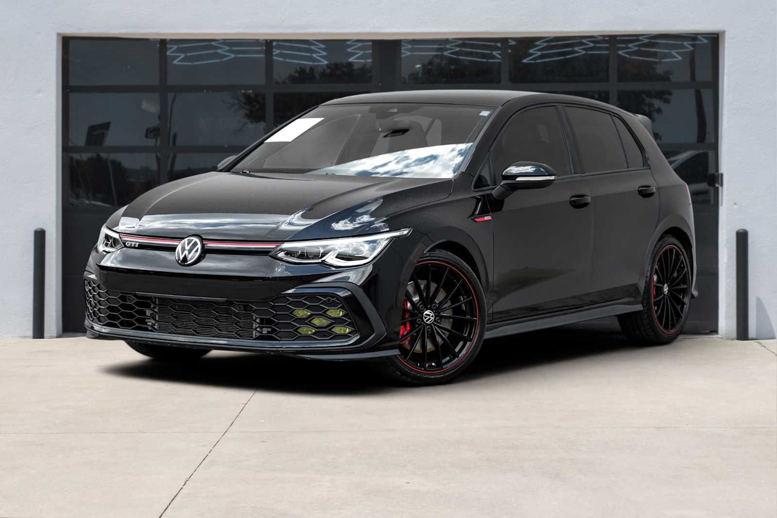 2024 Volkswagen Golf GTI 2.0T Autobahn 4dr DSG's photo