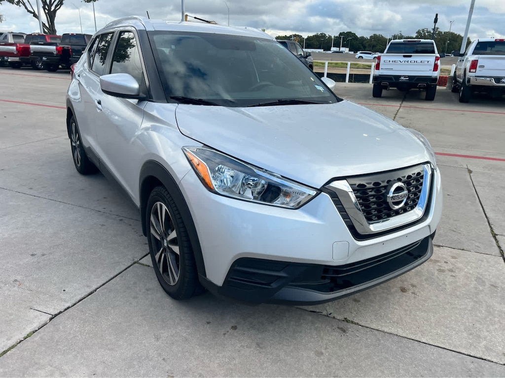 Used 2018 Nissan Kicks SV SUV