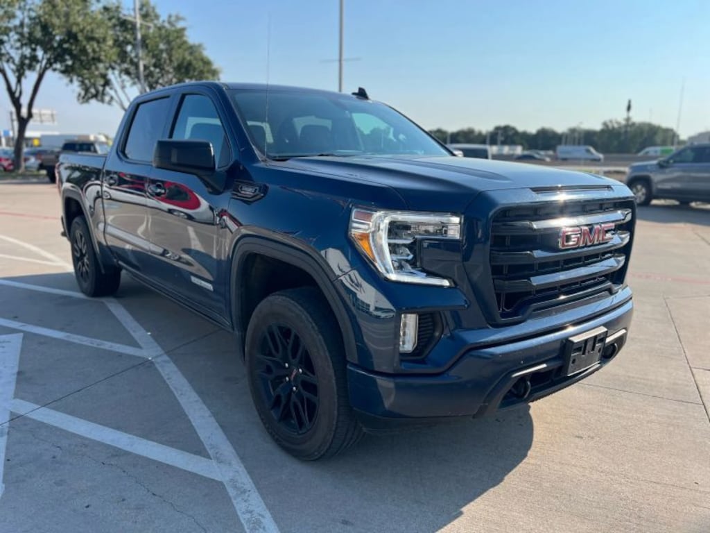 Used 2022 GMC Sierra 1500 Limited Elevation 4WD Crew Cab 147 4WD Crew Cab 147