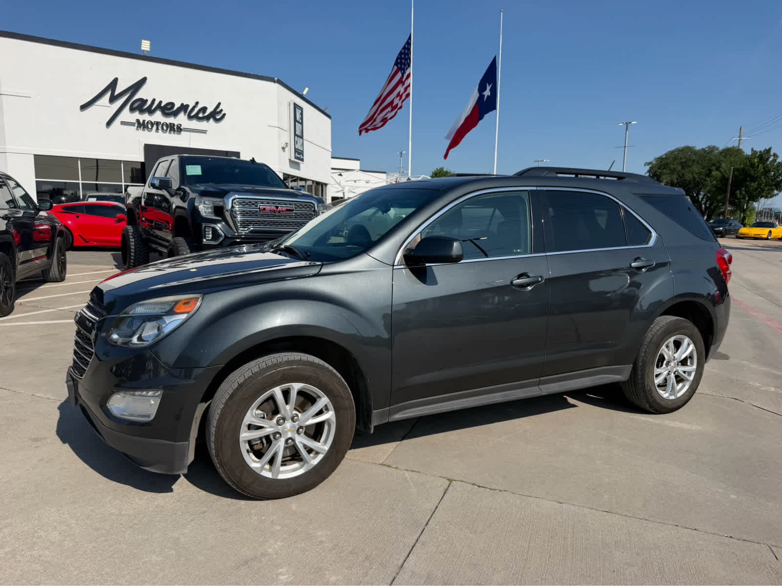 2017 Chevrolet Equinox LT's photo