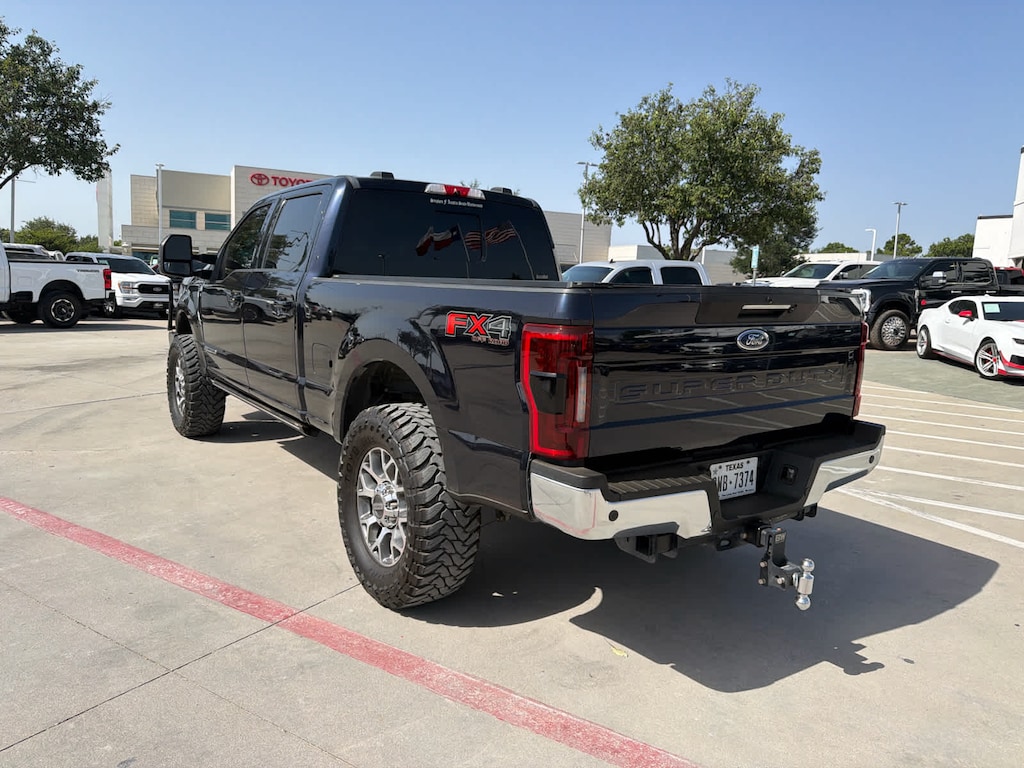 Used 2021 Ford Super Duty F-250 Pickup Lariat 4WD Crew Cab 6.75 Box Truck