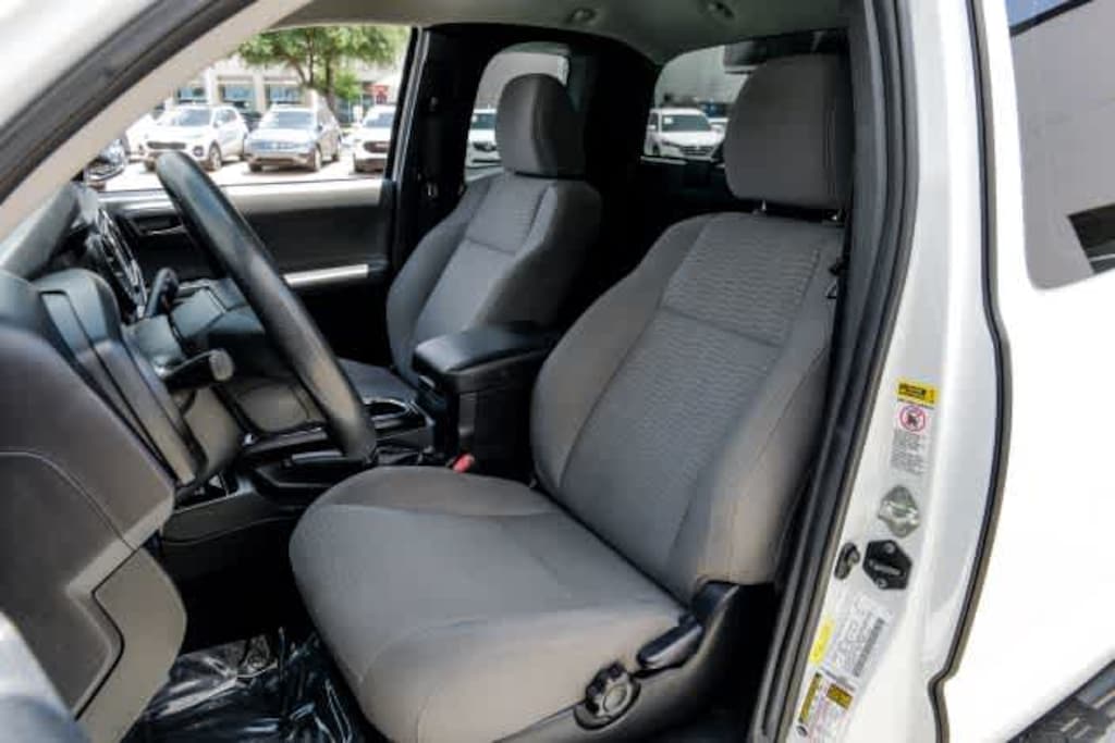 Used 2016 Toyota Tacoma SR 2WD Access Cab I4 AT 2WD Access Cab I4 AT