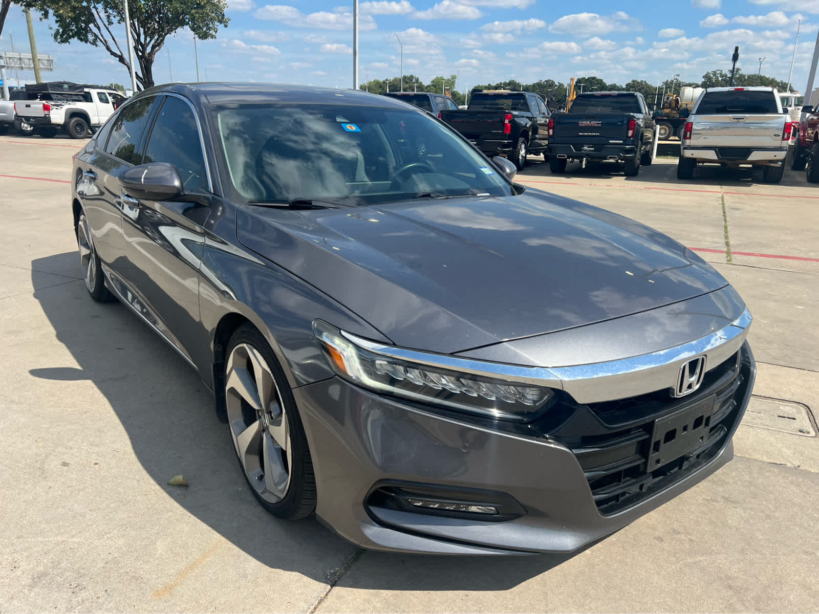 2018 Honda Accord Touring photo 3