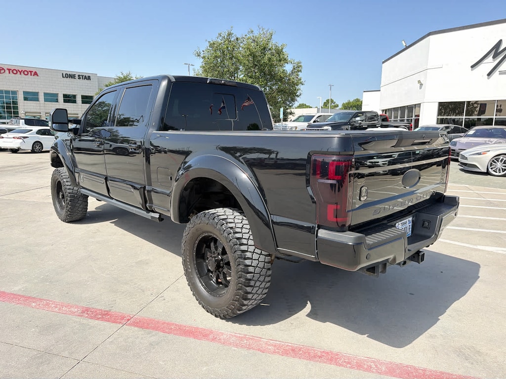 Used 2019 Ford Super Duty F-250 Pickup Lariat 4WD Crew Cab 6.75 Box Truck