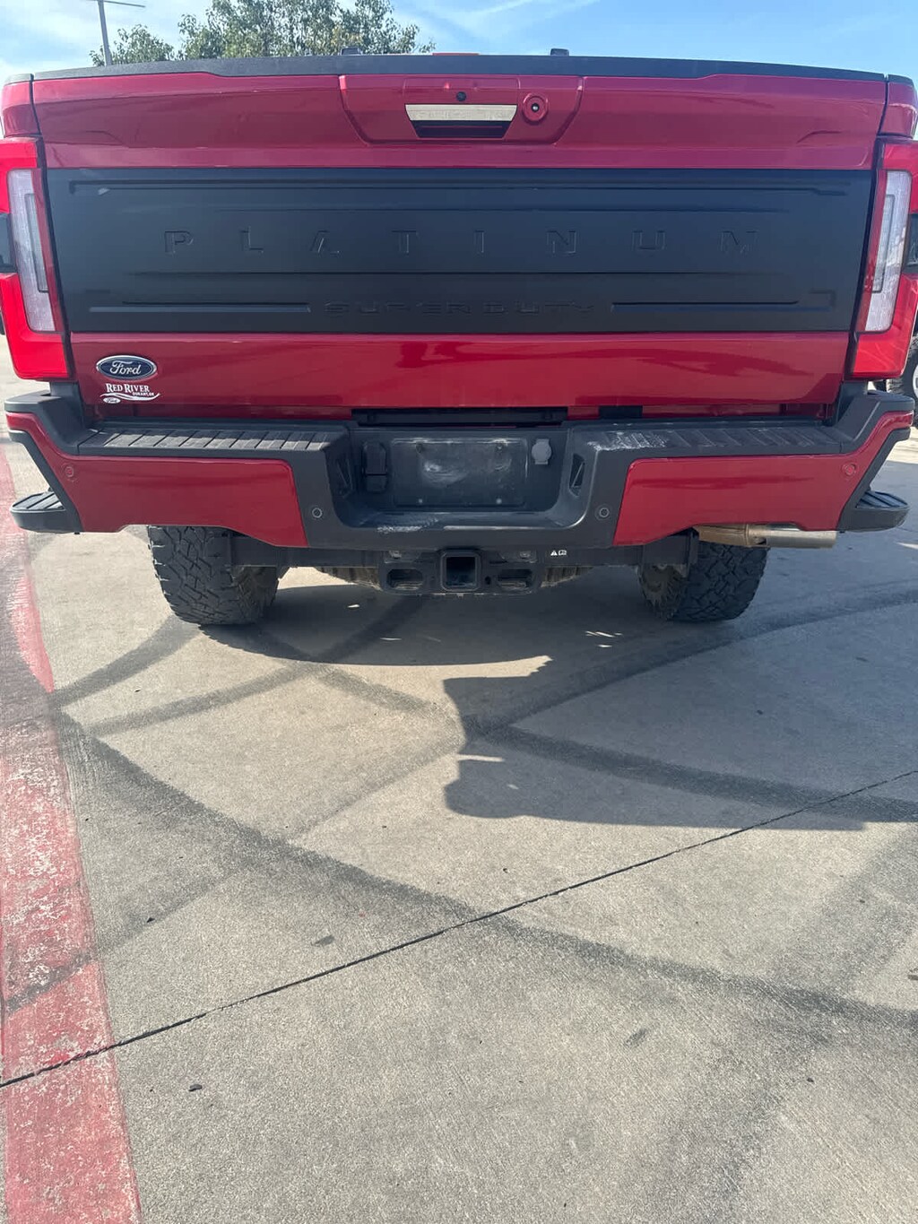 Used 2024 Ford Super Duty F-250 Pickup Platinum 4WD Crew Cab 6.75 Box Truck