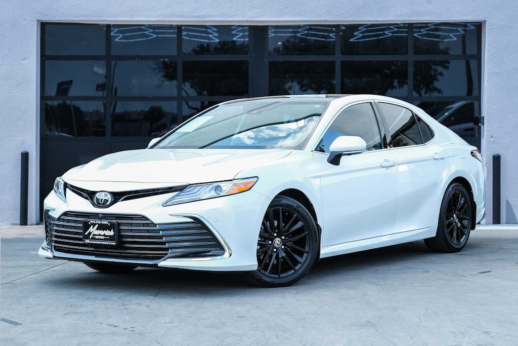 Used 2024 Toyota Camry XLE Sedan