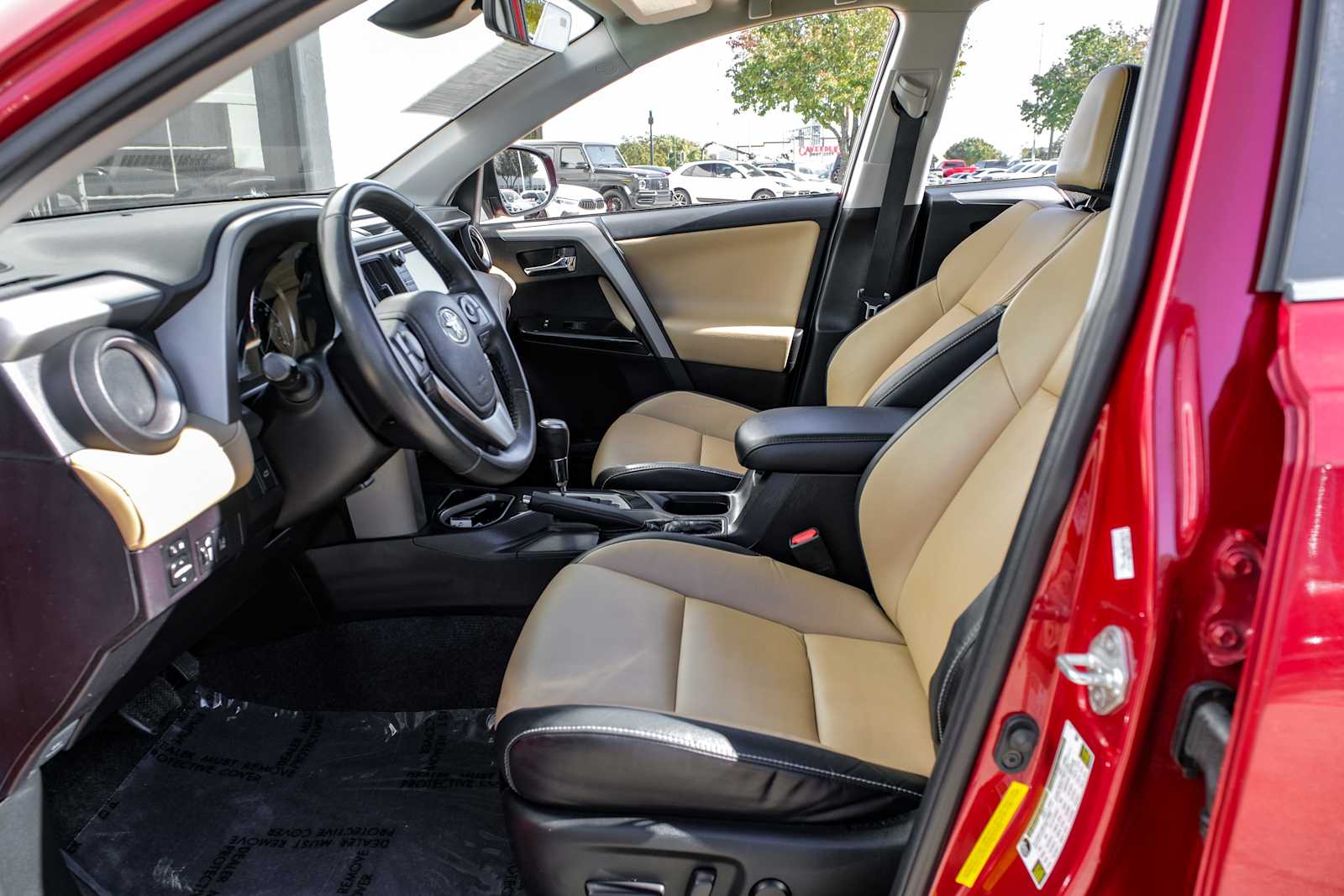 2018 Toyota RAV4 Limited Platinum photo 4