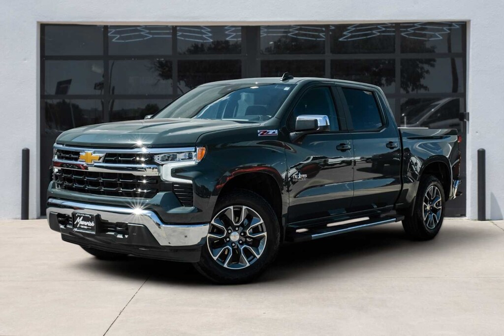 Used 2025 Chevrolet Silverado 1500 LT 4WD Crew Cab 147 Truck