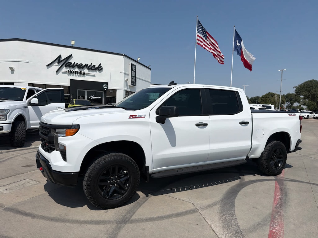 Used 2022 Chevrolet Silverado 1500 Custom Trail Boss 4WD Crew Cab 147 Truck