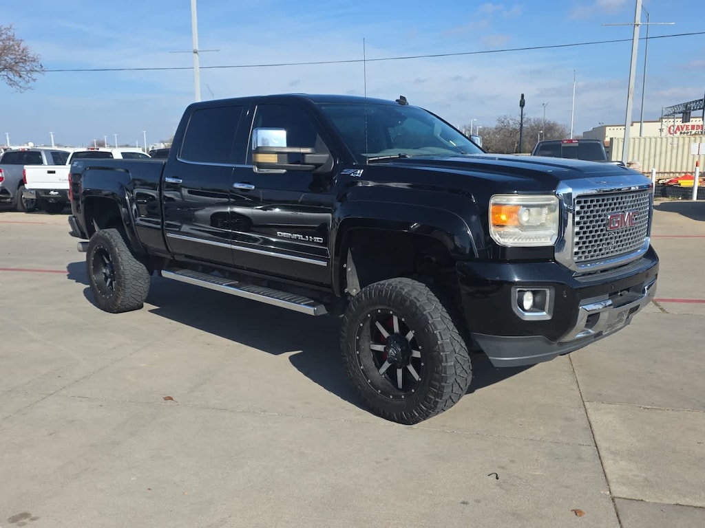 Used 2015 GMC Sierra 2500HD Denali 4WD Crew Cab 153.7 Truck