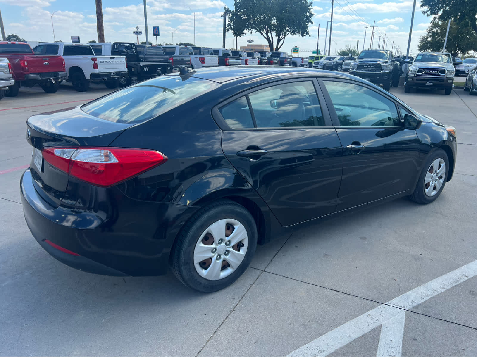 2016 Kia Forte LX photo 3