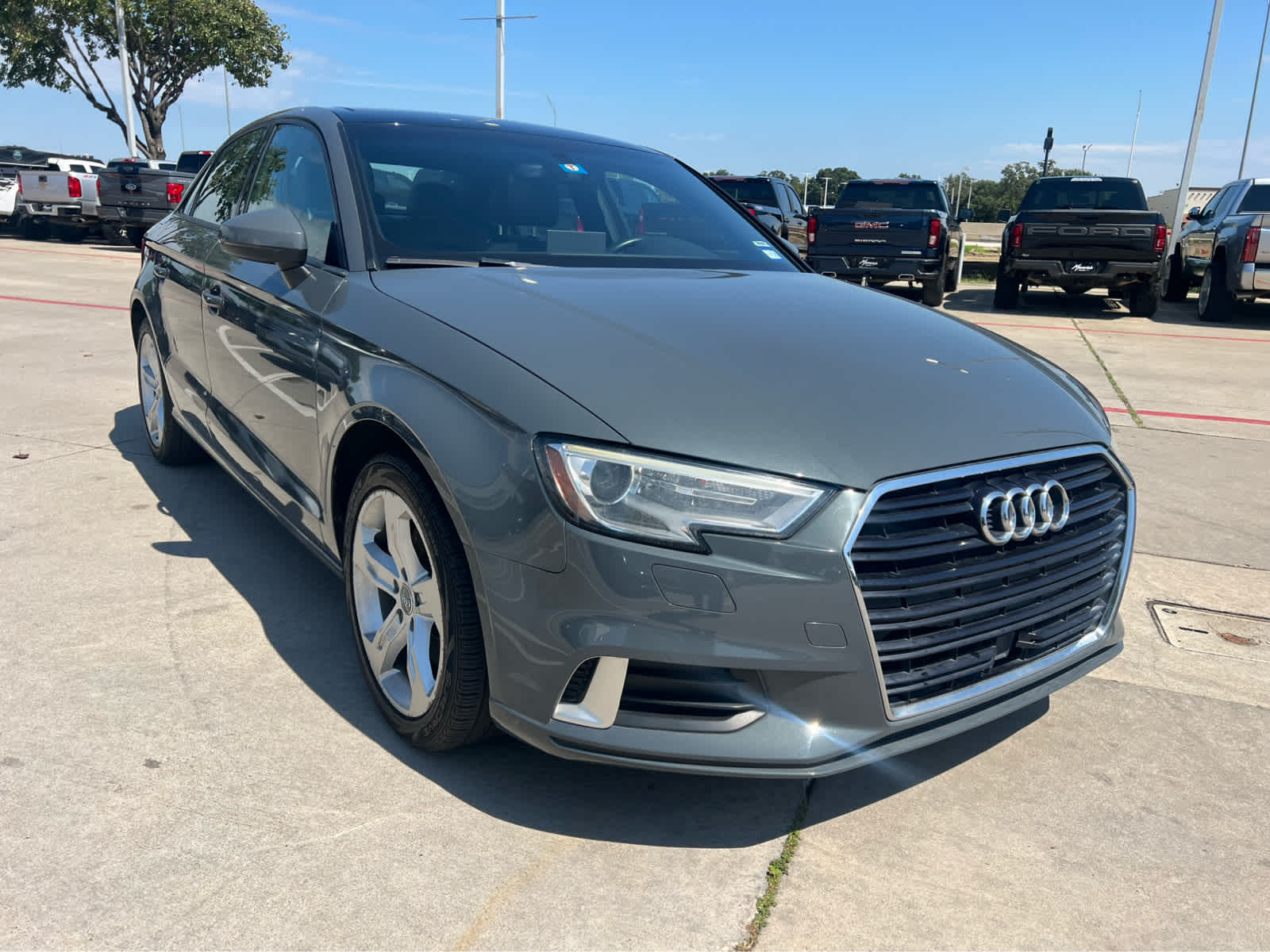 2017 Audi A3 Premium photo 4