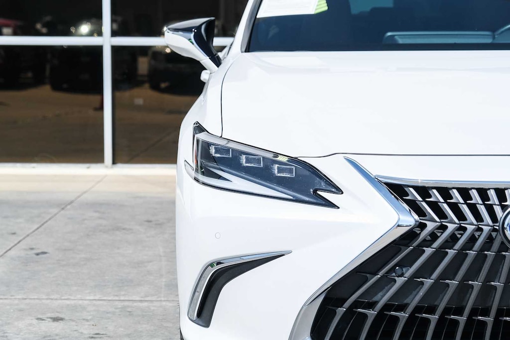Used 2022 Lexus ES 300h Ultra Luxury Sedan