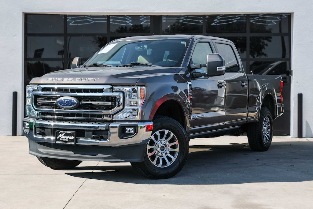 Used 2022 Ford Super Duty F-250 Pickup Lariat 4WD Crew Cab 6.75 Box Truck