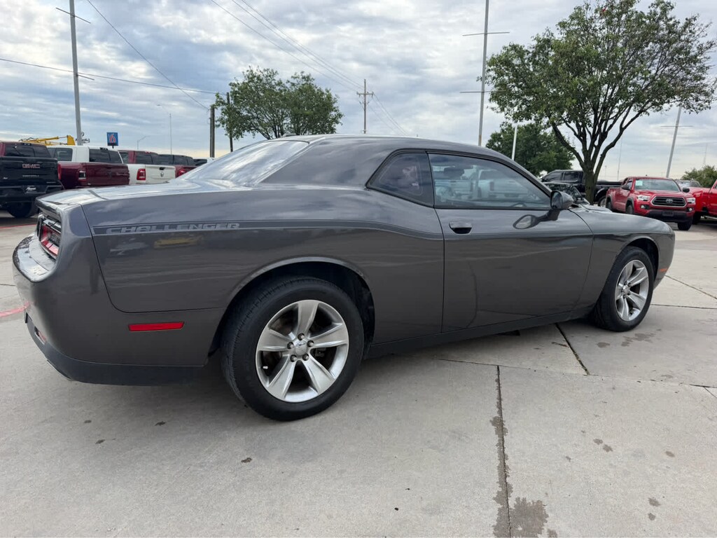 Used 2015 Dodge Challenger SXT Coupe