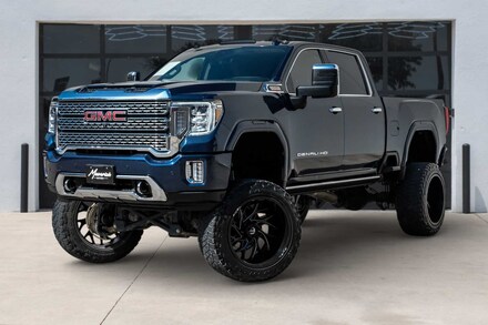 2023 GMC Sierra 2500HD Denali 4WD Crew Cab 159 Truck