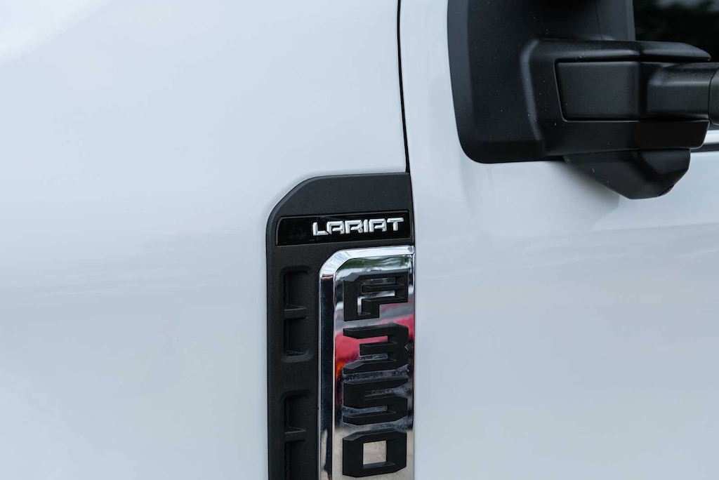 Used 2025 Ford Super Duty F-350 SRW Pickup Lariat 4WD Crew Cab 8 Box Truck