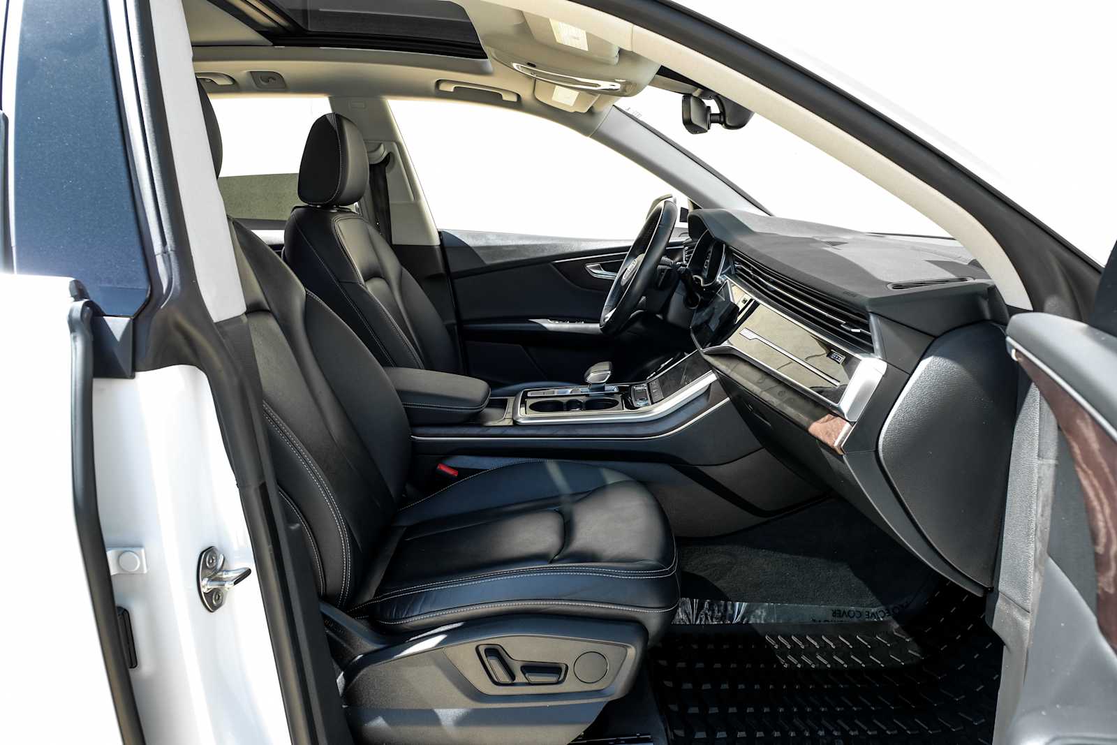 2022 Audi Q8 Premium - Photo 37