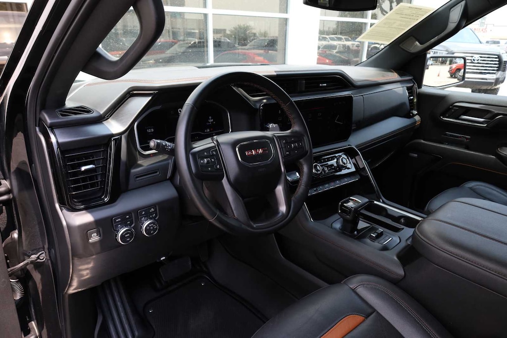 Used 2024 GMC Sierra 1500 AT4 4WD Crew Cab 157 Truck