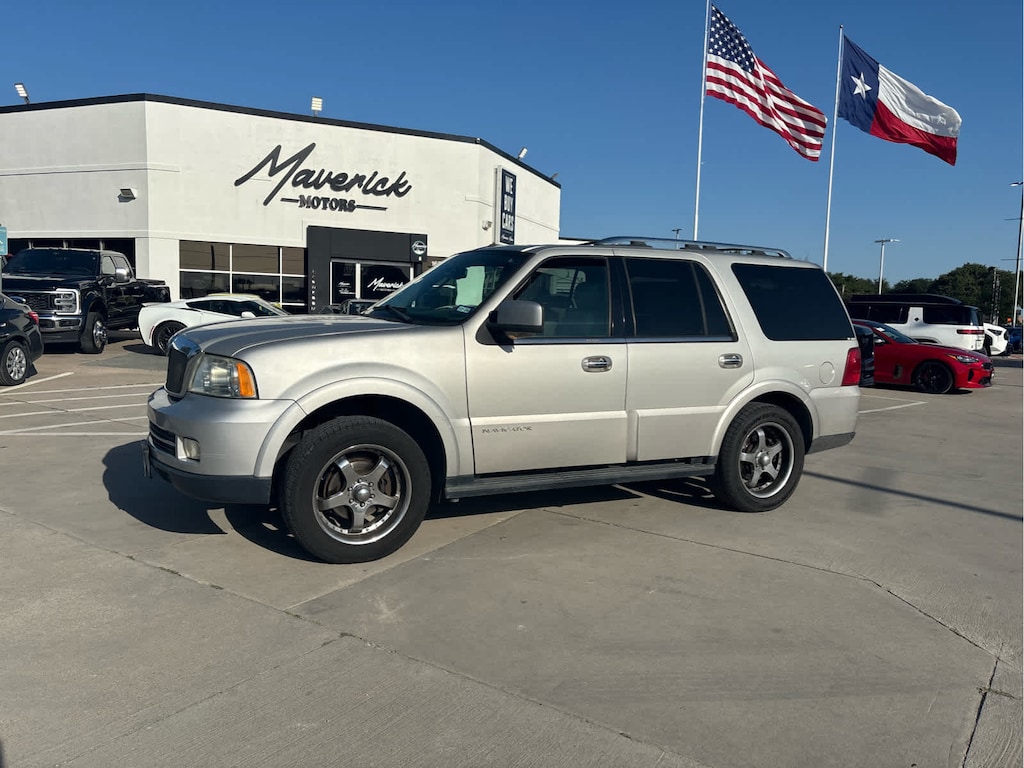 Used 2006 Lincoln Navigator Luxury SUV
