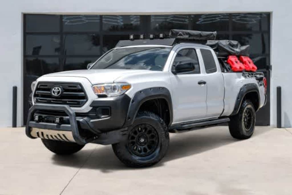 Used 2016 Toyota Tacoma SR 2WD Access Cab I4 AT 2WD Access Cab I4 AT