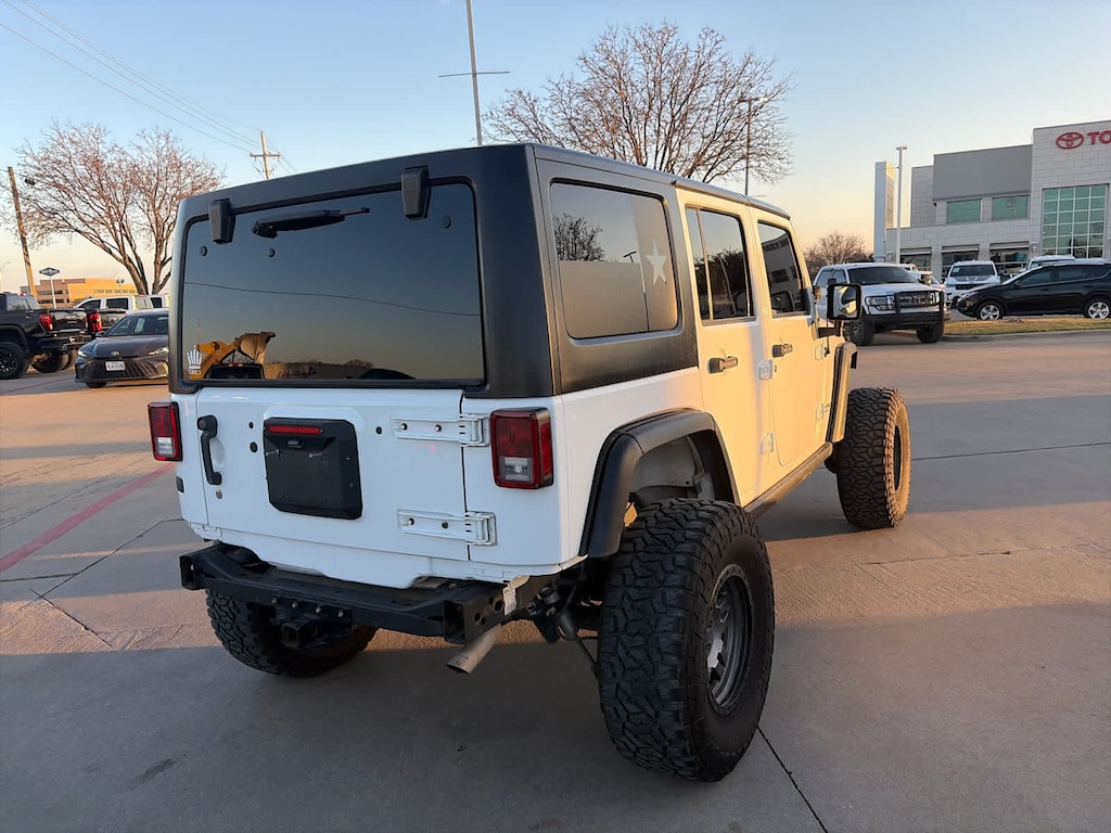 Used 2018 Jeep Wrangler Unlimited Rubicon SUV