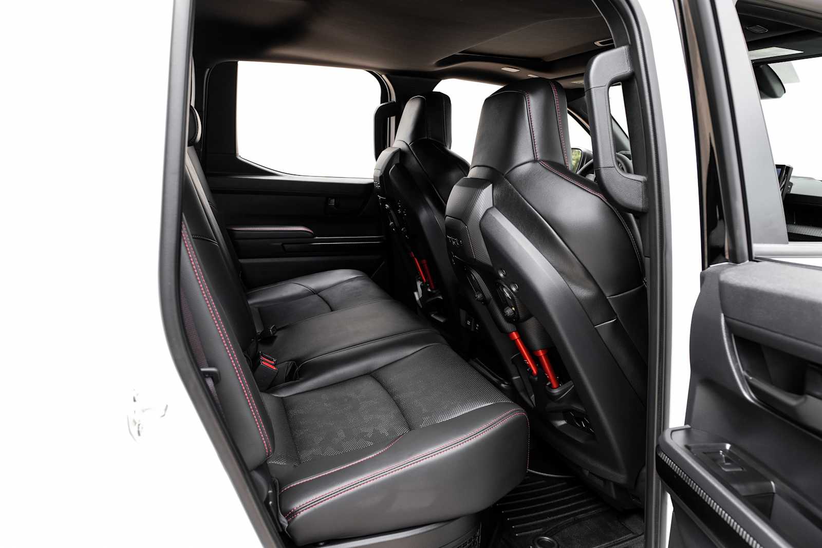 2025 Toyota Tacoma TRD Pro - Photo 35
