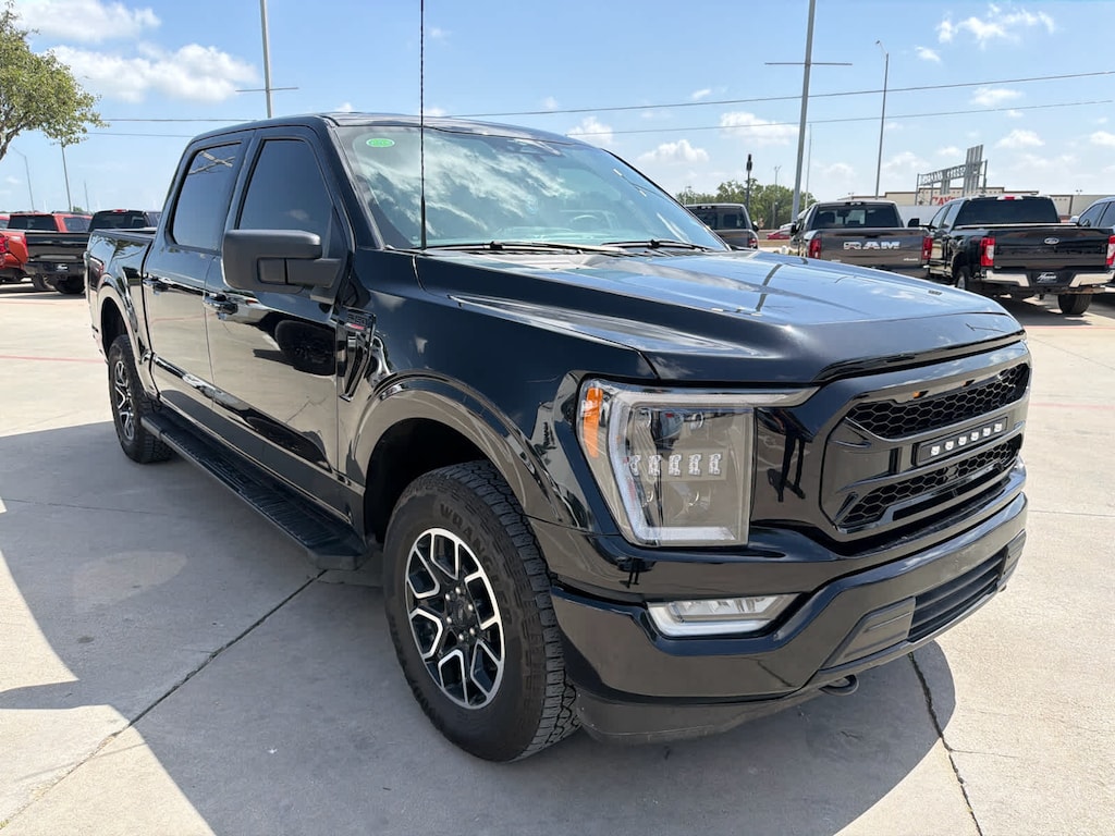 Used 2023 Ford F-150 XLT 4WD Supercrew 5.5 Box Truck