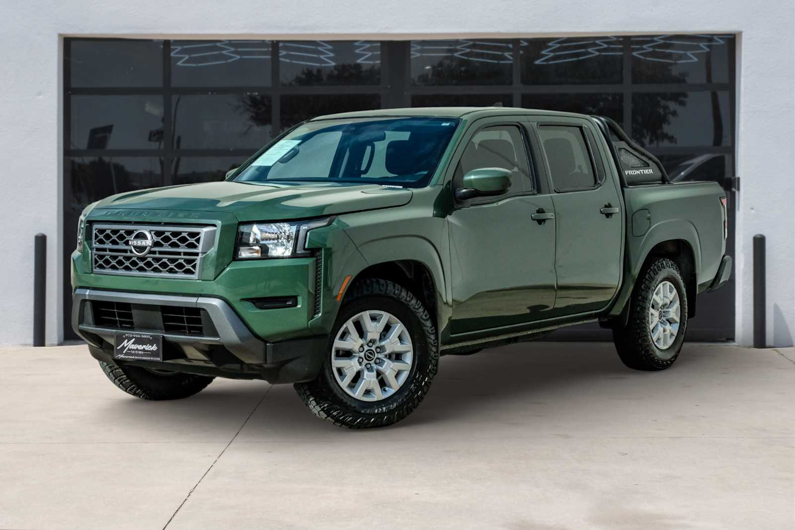 2022 Nissan Frontier SV's photo