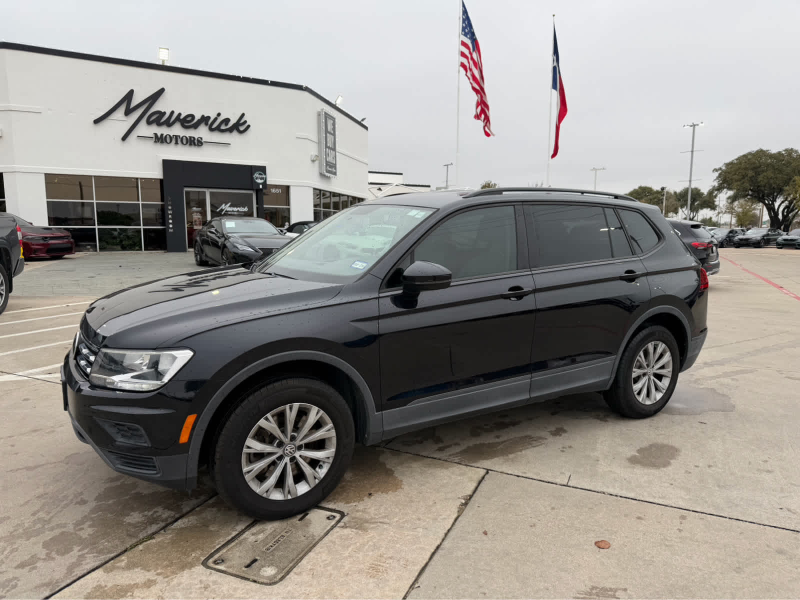 2020 Volkswagen Tiguan S's photo