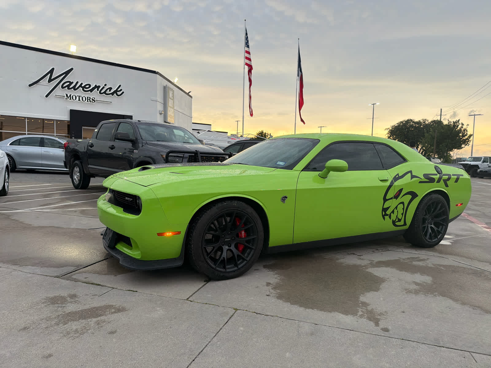 2015 Dodge Challenger SRT Hellcat's photo