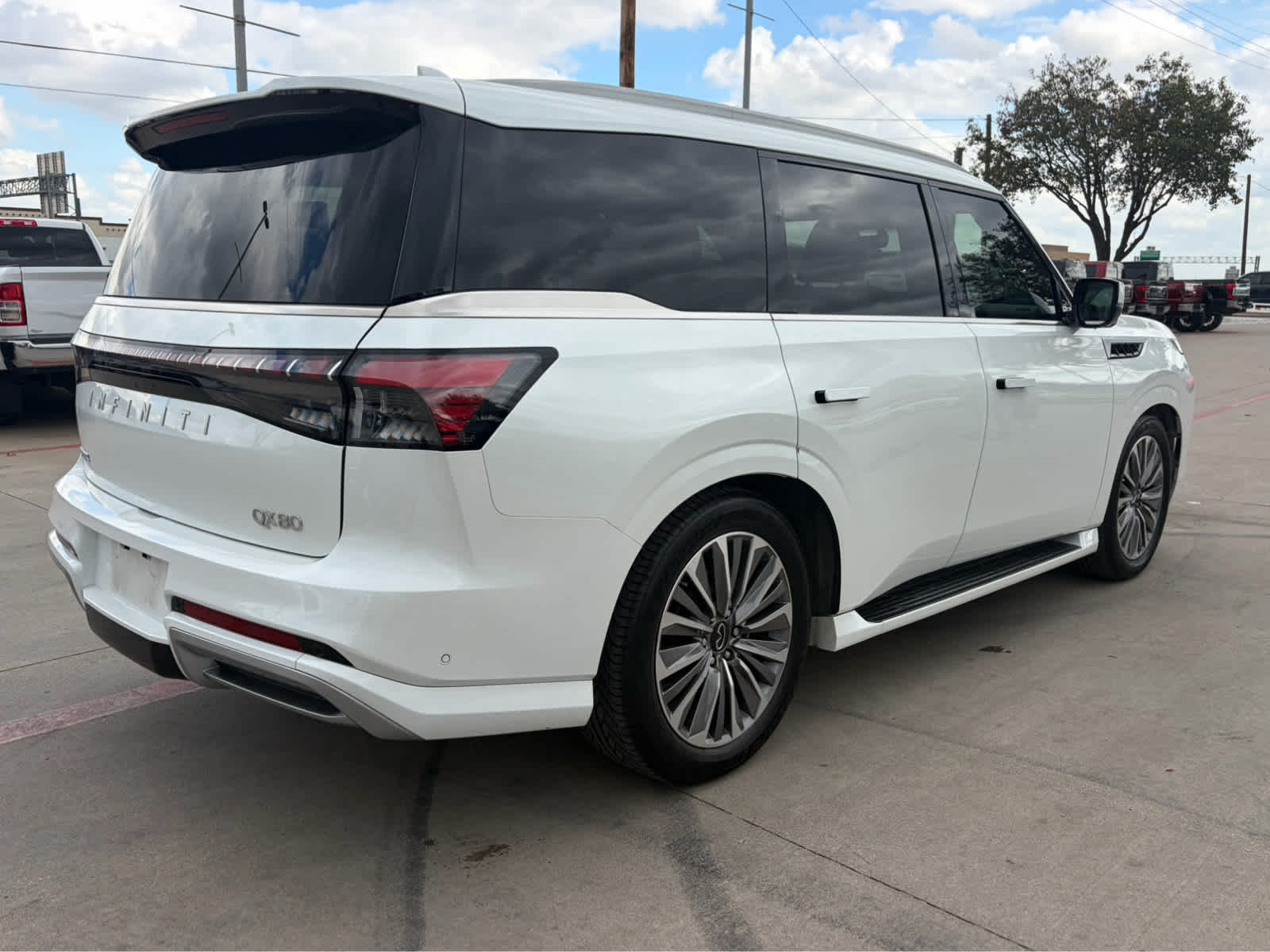 Used 2025 INFINITI QX80 Luxe SUV