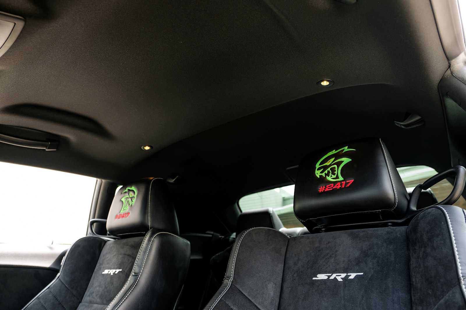 2015 Dodge Challenger SRT - Photo 28