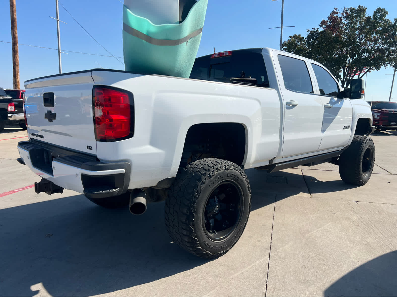 2016 Chevrolet Silverado 3500HD LTZ photo 3