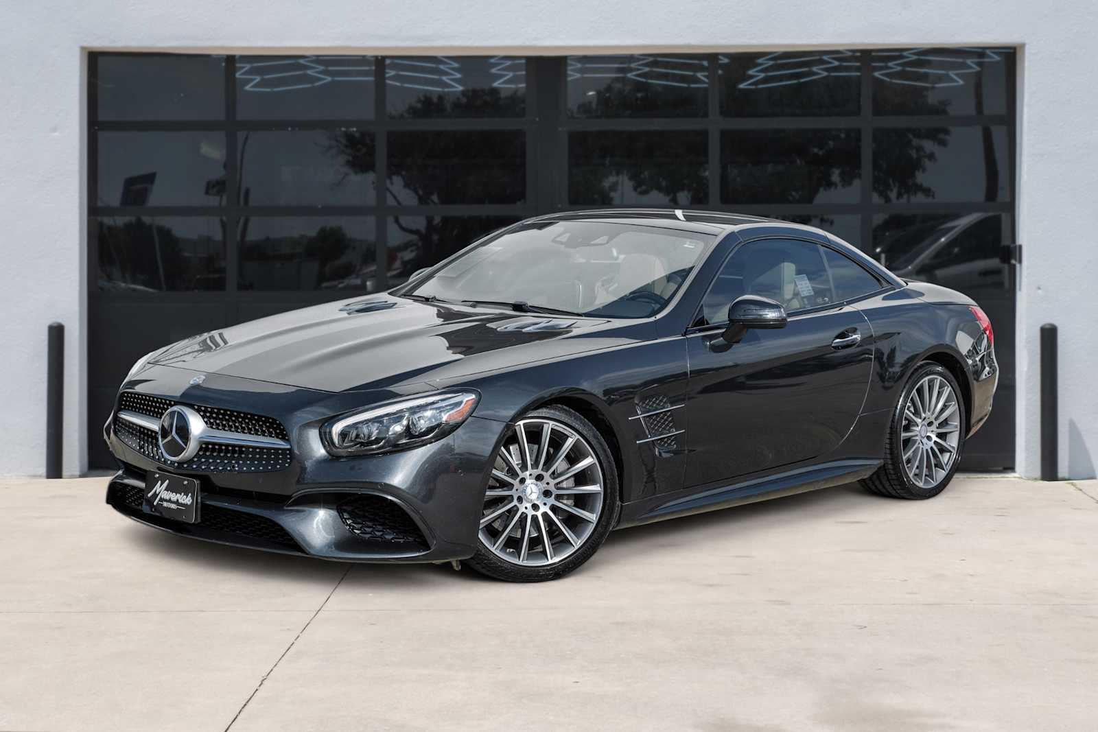 2017 Mercedes-Benz SL Roadster SL450's photo