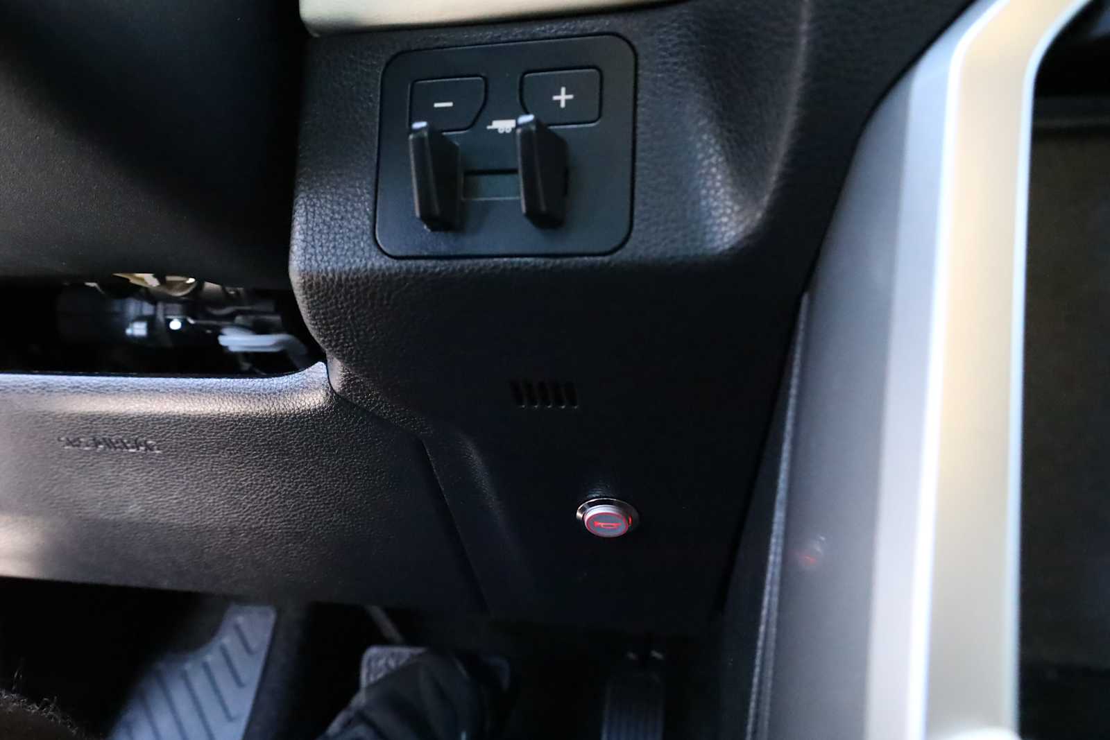 2022 Toyota Tundra Capstone - Photo 29