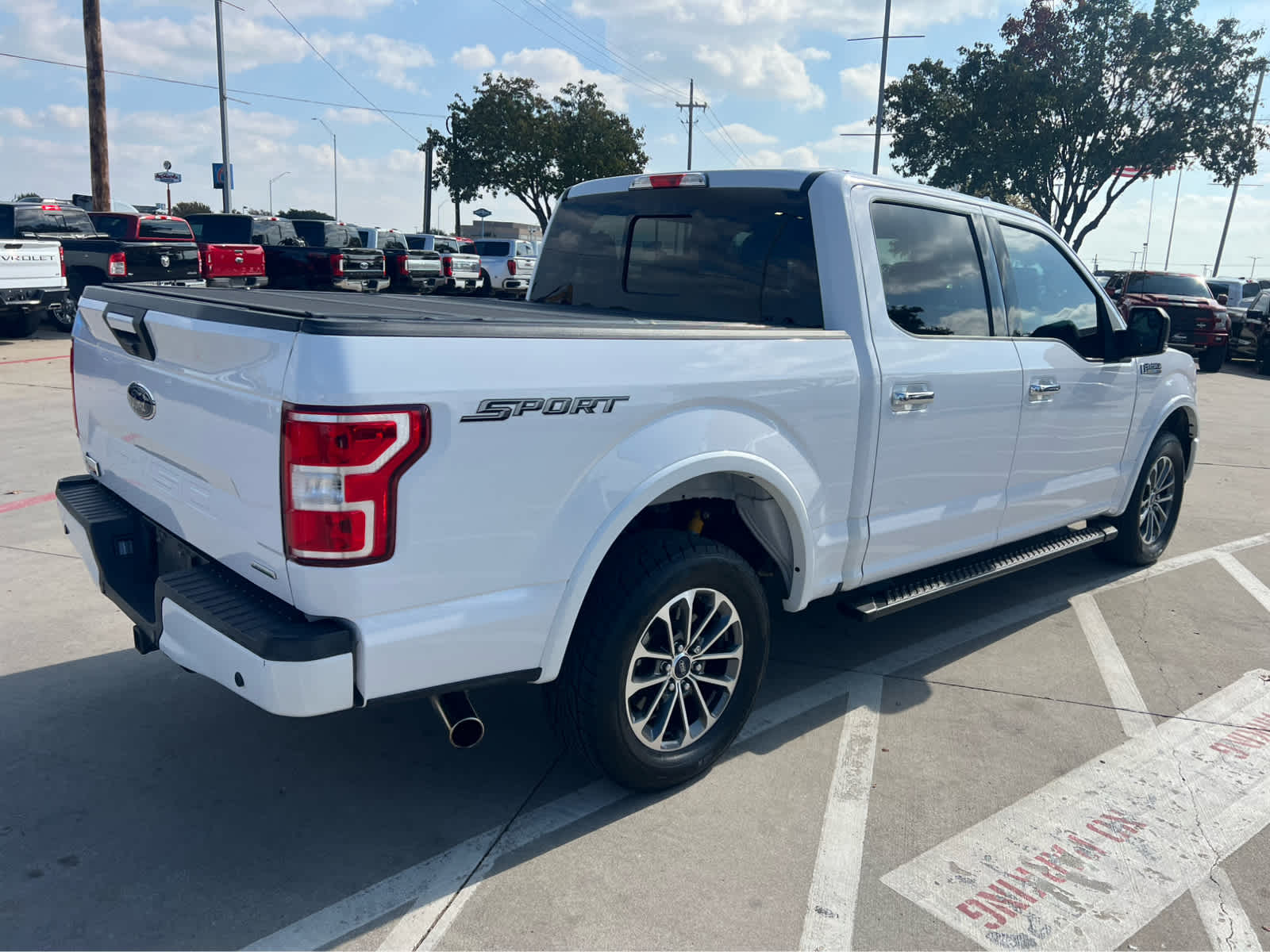 2018 Ford F-150 XLT photo 2