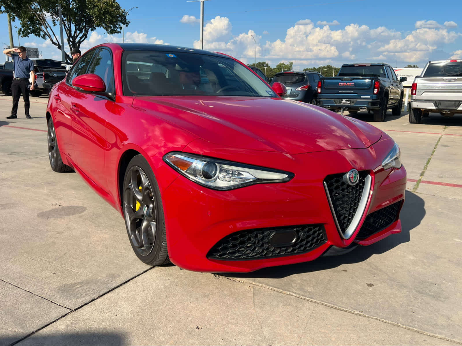 2017 Alfa Romeo Giulia Ti photo 4