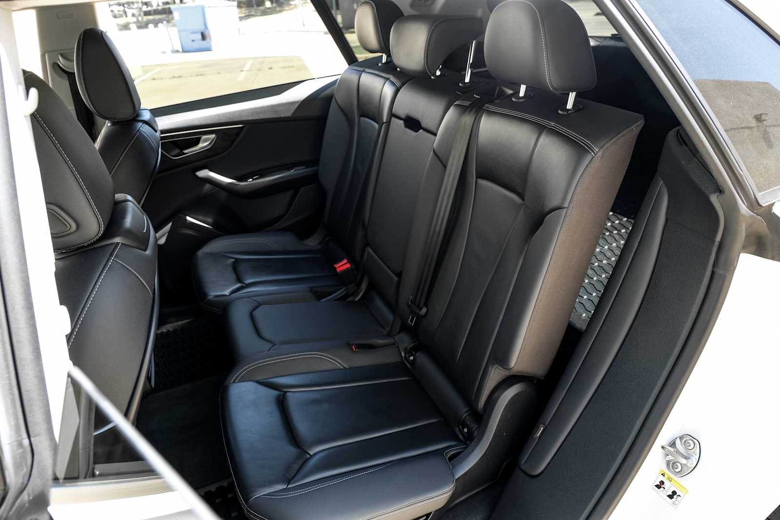 2022 Audi Q8 Premium - Photo 42