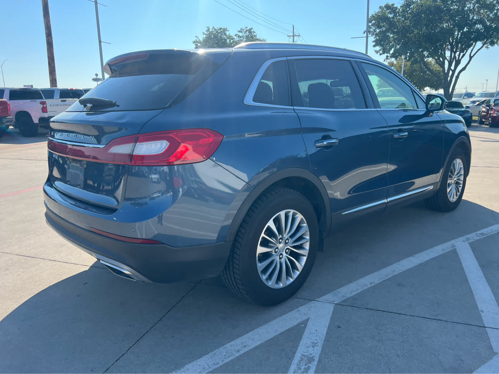 2018 Lincoln MKX Select photo 2