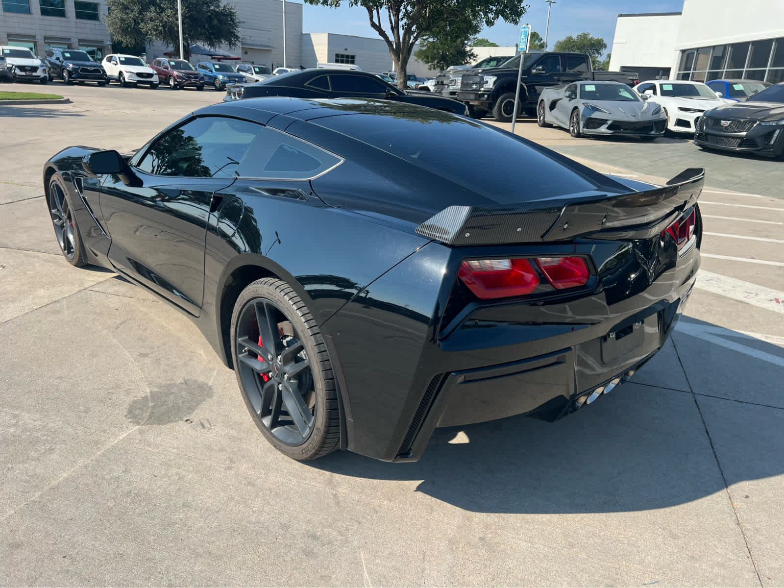 2017 Chevrolet Corvette Stingray 2LT photo 2