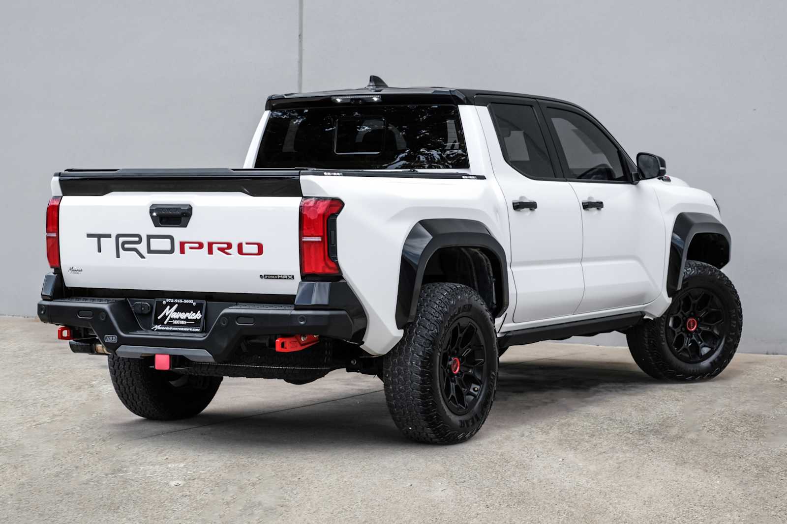 2025 Toyota Tacoma TRD Pro - Photo 9