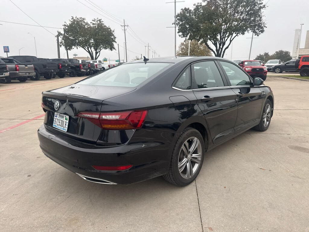 Used 2019 Volkswagen Jetta R-Line Sedan