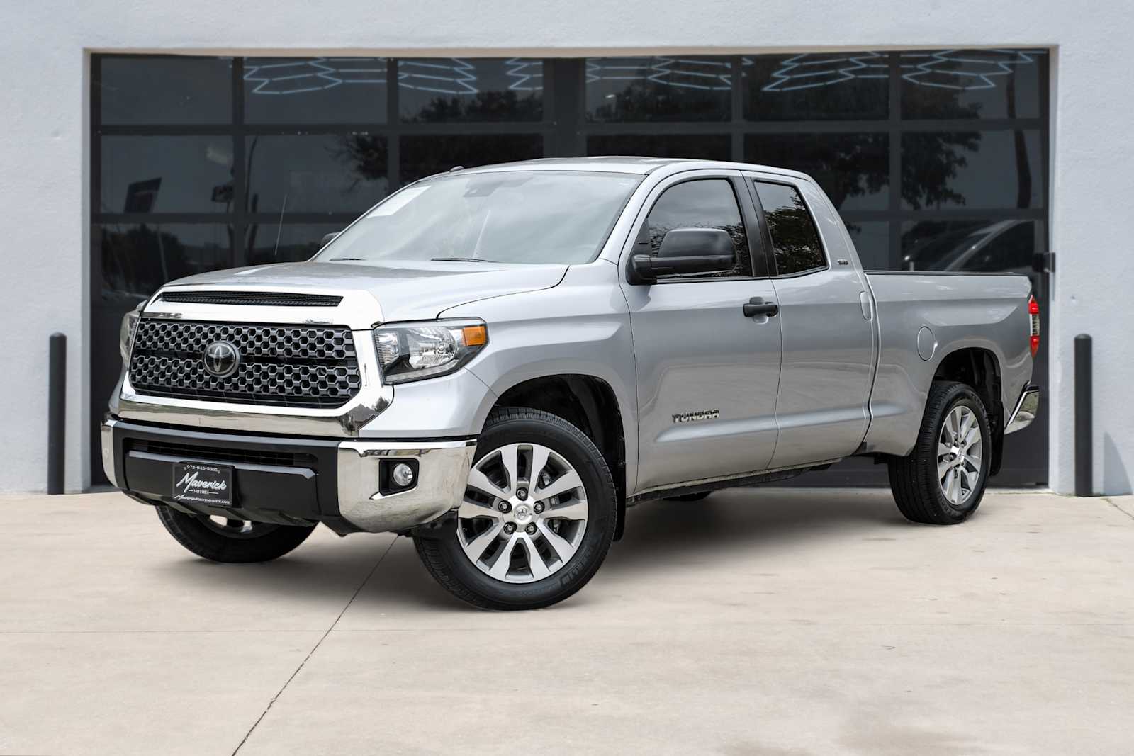 2018 Toyota Tundra SR5's photo