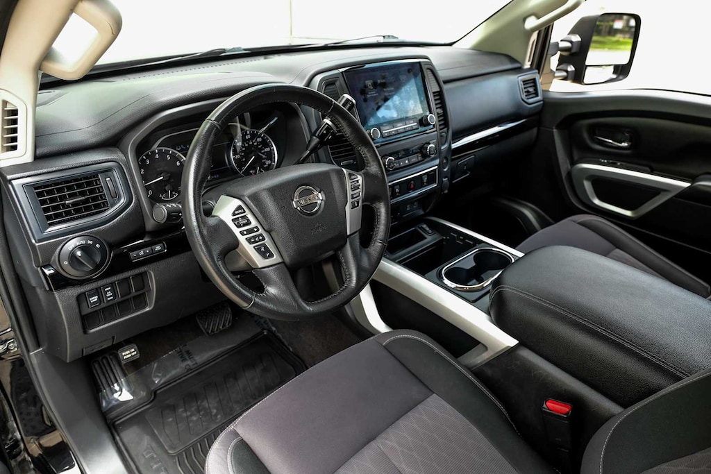 Used 2022 Nissan Titan SV 4x2 Crew Cab Truck