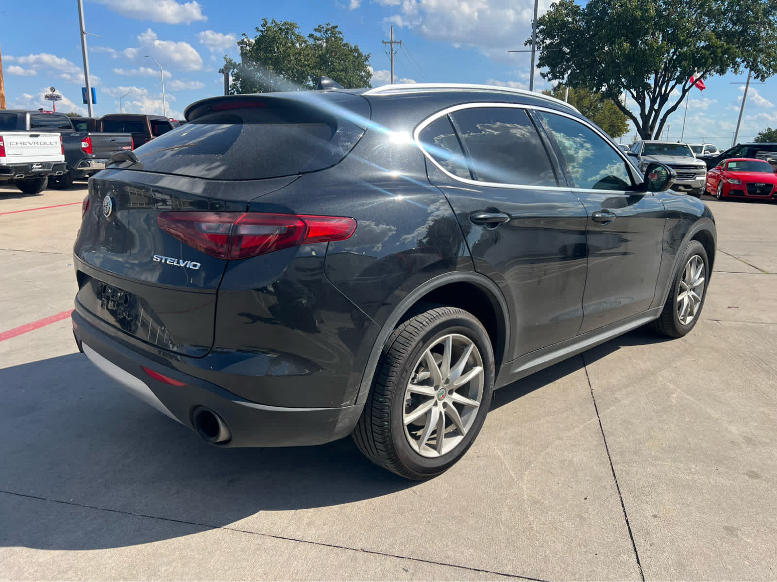 2018 Alfa Romeo Stelvio Ti photo 3
