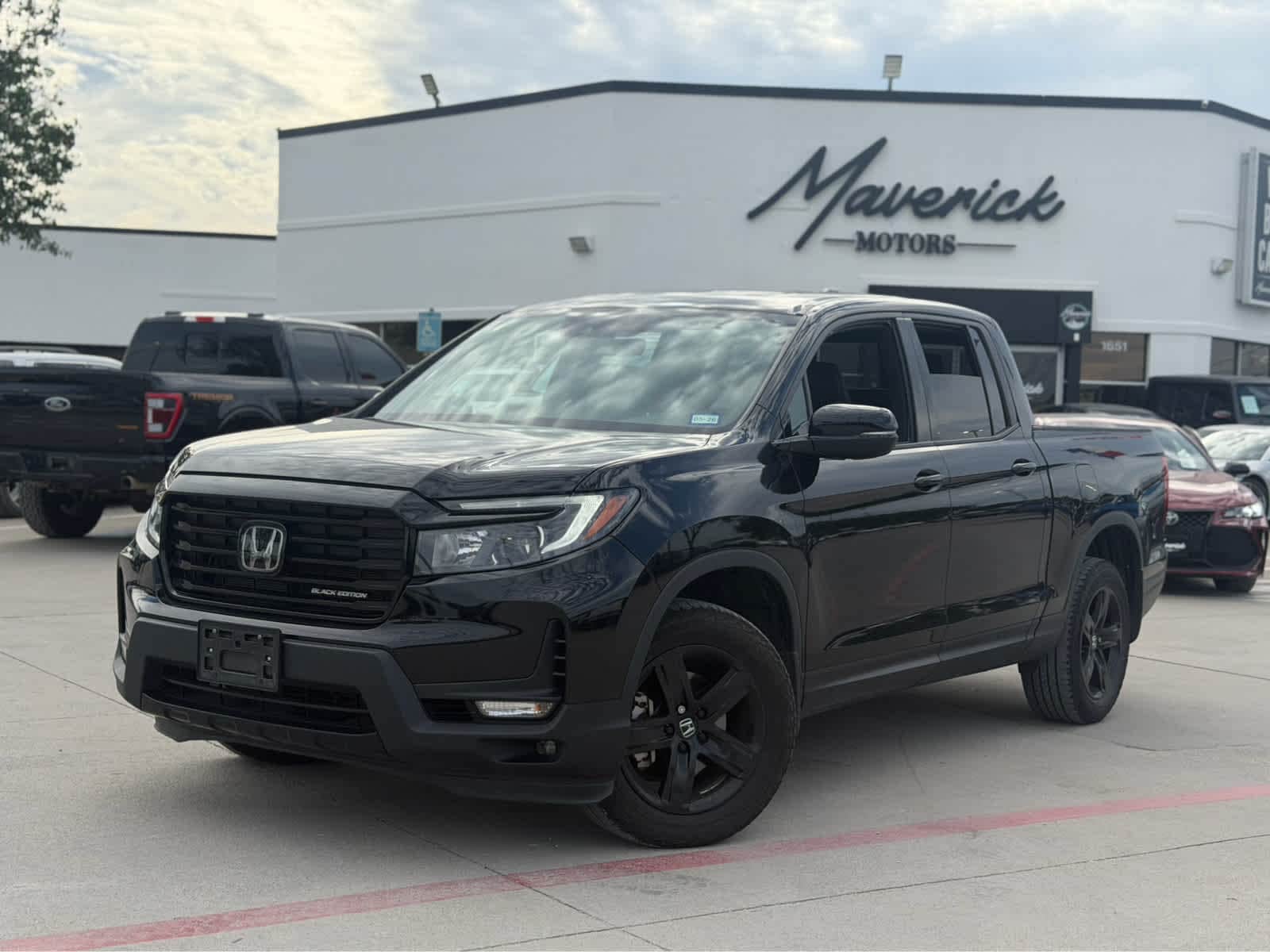 2022 Honda Ridgeline Black Edition's photo