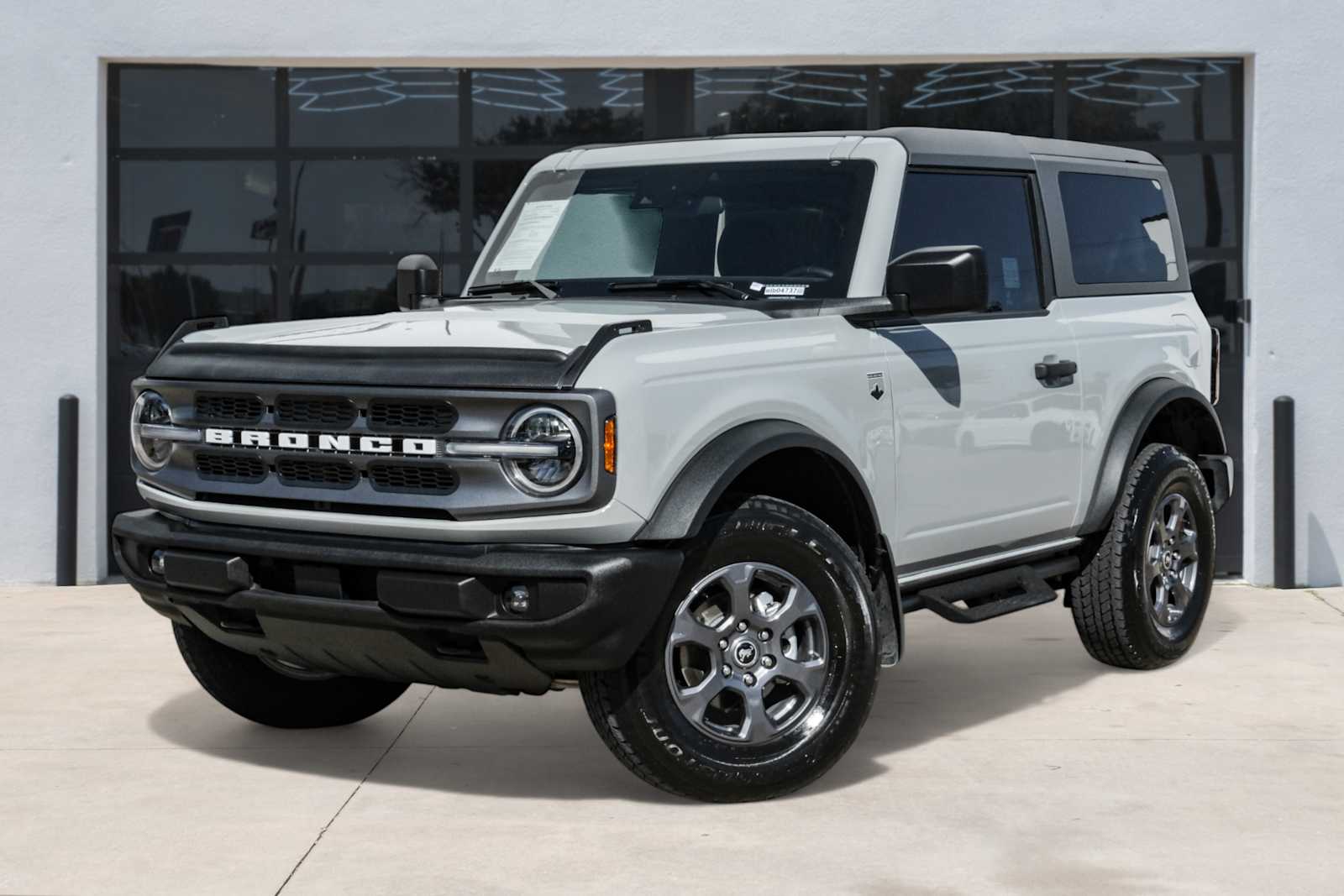 2023 Ford Bronco 2-Door Big Bend's photo
