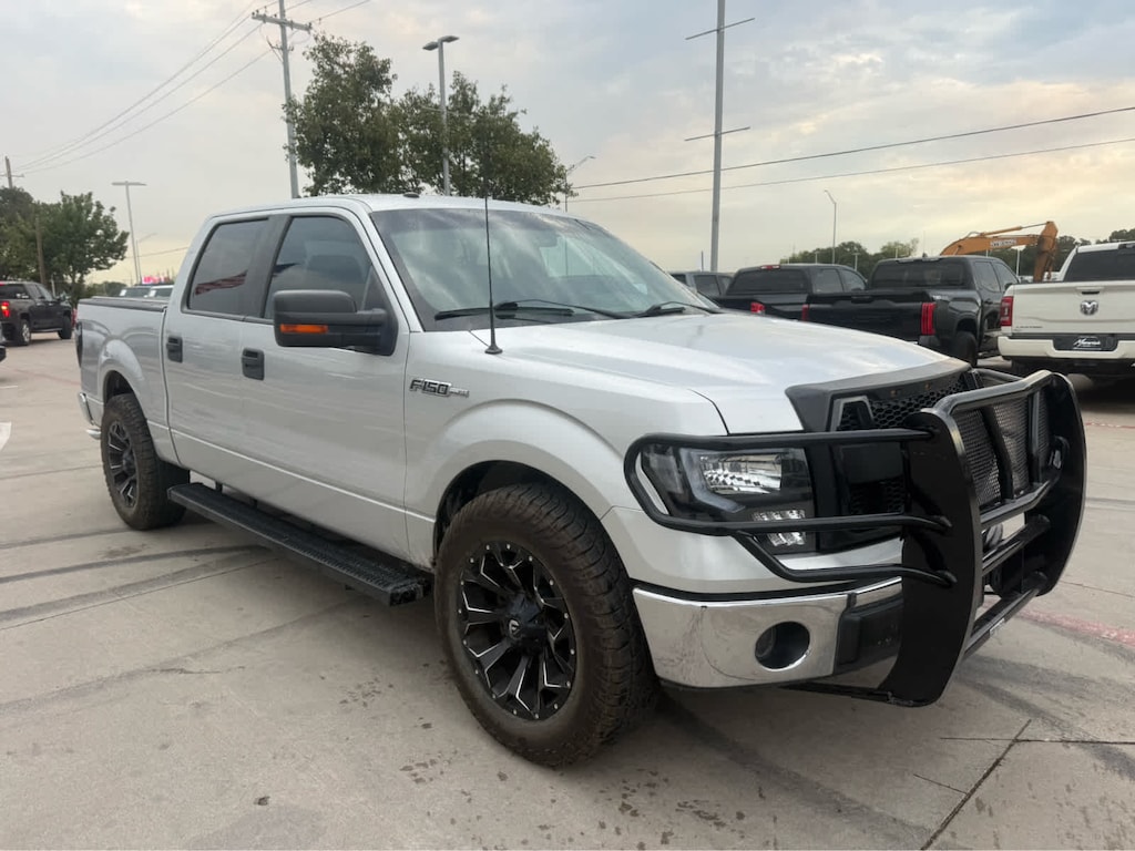 Used 2010 Ford F-150 XLT 2WD Supercrew 145 Truck
