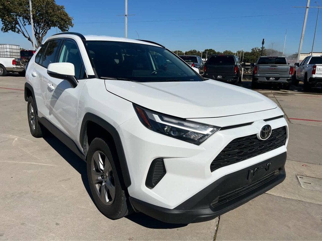Used 2022 Toyota RAV4 XLE SUV